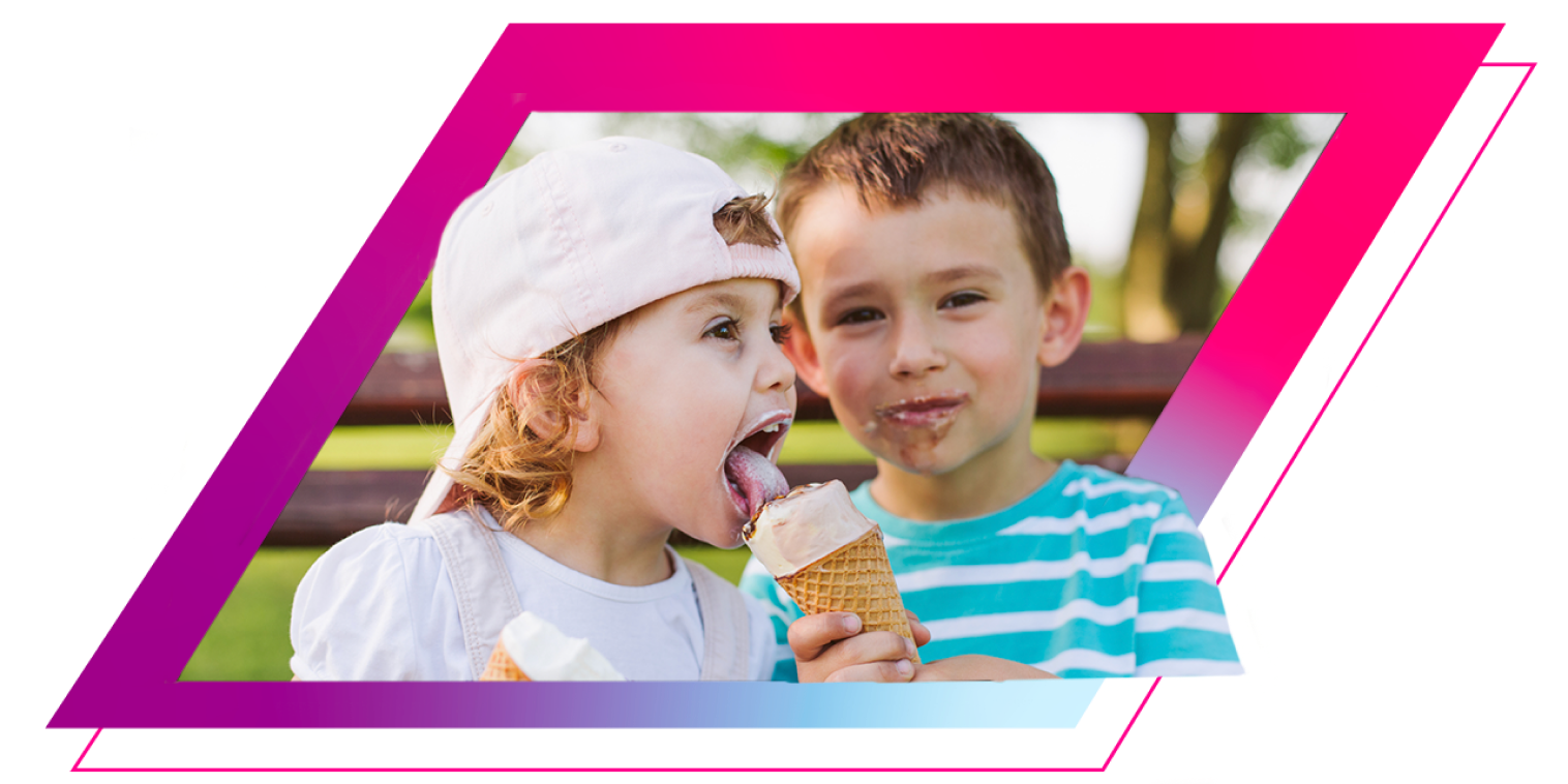children eating icecream
